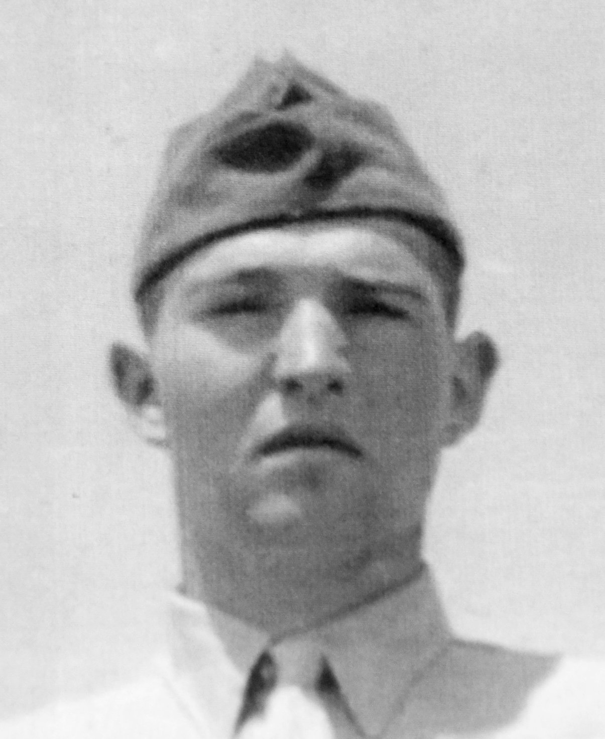 A photo of George Morris in uniform circa 1944.