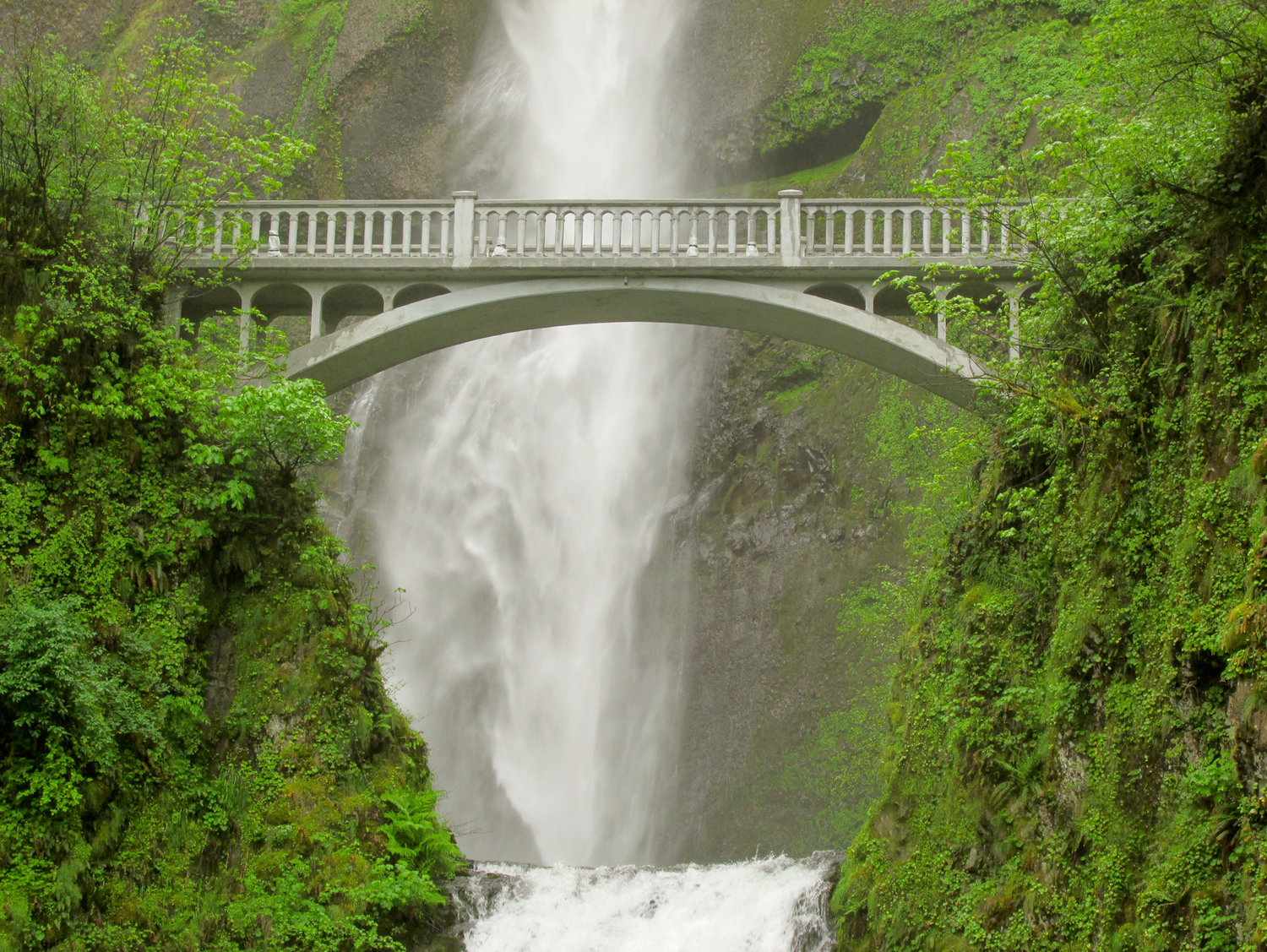 WITH THE reopening of the Benson Bridge, visitors can once again traverse the popular Multnomah Falls trail to its upper falls viewpoint. Photo courtesy of Catworks Construction