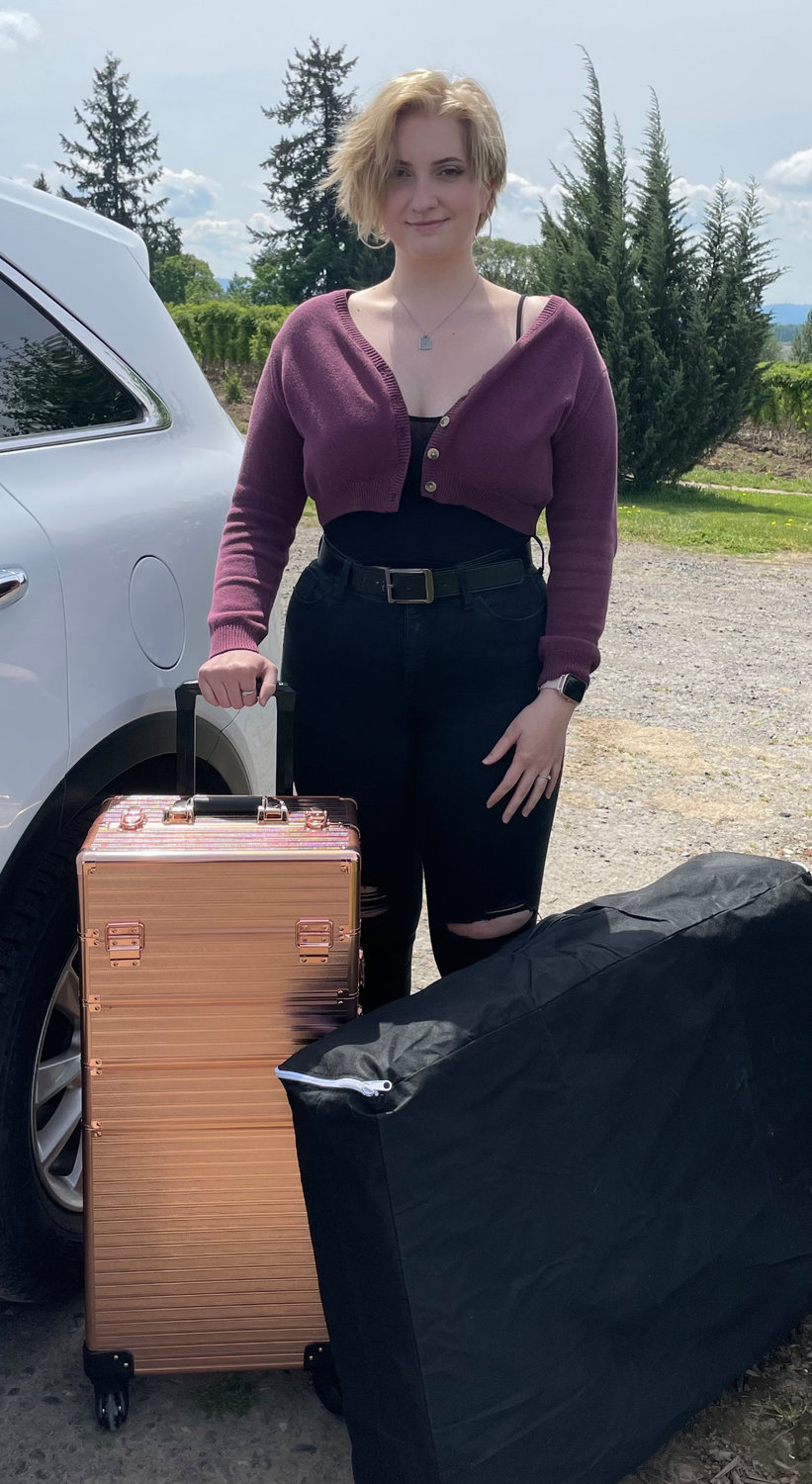 Sophie Dilly-Mason graduated from River HomeLink in Battle Ground in June of 2020. Shortly after, she went to esthiology school and started her own traveling business.