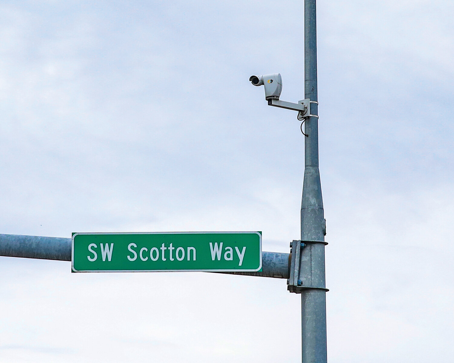 A Washington State Department of Transportation traffic camera sits at a state Route 503 intersection