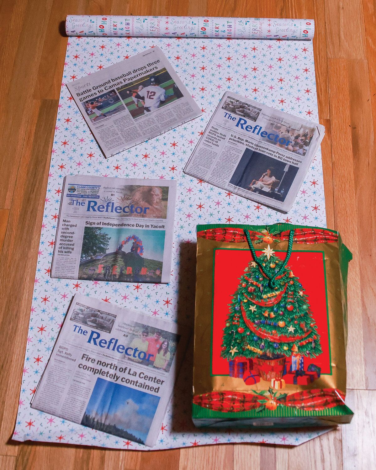 Clark County’s Solid Waste Education and Outreach team encourages the community to prevent holiday waste. In doing so, it encourages wrapping gifts in recyclable newspapers, brown paper bags or reusable bags, as opposed to wrapping paper.